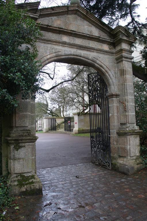 Au Saint Martin Cholet Exterior foto